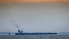 САЩ обмислят допълнителни мерки за ограничаване на приходите на Русия от енергия