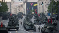 Хаос в Русия след затворени летища и ограничeния в интернет и метрото в Москва