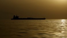 Bloomberg: Танкери с руски нефт изчезват от радарите насред океана