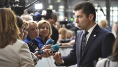 Петков от Брюксел: Ще спазя думата си, решението за РСМ трябва да вземе НС