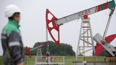 Добивът на петрол в ОПЕК достига рекордно високи нива през септември