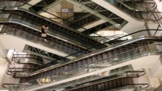 Празните молове в Китай стават все по-изобретателни в битката за клиенти