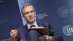 Де Кос: ЕЦБ може да обяви началната дата на количественото затягане през декември