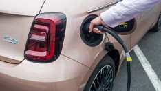 Слабото потребителско търсене тласка ЕС да забави автомобилната електрификация