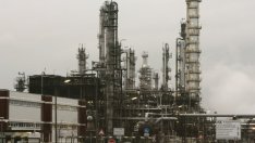 Петролната индустрия ще намали разходите с 1 трлн. долара заради срива на цената