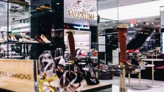 Kering купува 30% от Valentino за 1,7 млрд. евро в брой