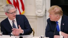 Защо Тръмп нарече шефа на Apple Тим Епъл?