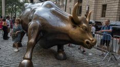 Подемът на американските акции не е римейк на дотком балона