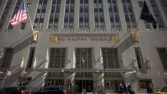 Hilton продаде известния хотел Waldorf Astoria на китайска компания