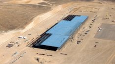 Tesla съди бивш служител заради предполагаем саботаж