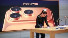 Новият iPhone надмина по продажби предшественика си в САЩ и Китай
