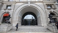 Нужен ли е нов подход към банковите регулации?