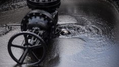 Стабилното търсене вдига цената на арабския петрол в Азия