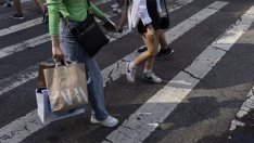 Британското подразделение на Zara въвежда собствена услуга за дрехите си втора употреба 