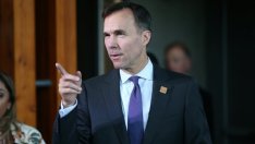 Канада ще отговори на данъчните реформи на САЩ с есенна бюджетна актуализация