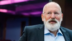 Тимерманс: Икономическото възстановяване на ЕС от коронавируса трябва да е зелено