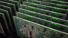 Ограниченията на САЩ застрашават стремежа на Китай към независимост при чиповете