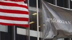 JP Morgan се споразумя с държавен регулатор
