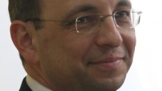 Н. Василев: Държавата няма работа в банковия сектор, но еврозоната е приоритет