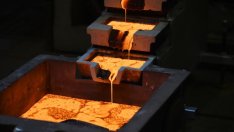 Цената на златото се готви за най-големия си месечен спад от 2016 г.