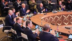 НАТО разработва специална 10-годишна програма за Киев