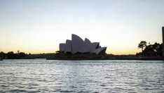 Фирмите в Австралия все още се затрудняват да намерят служители