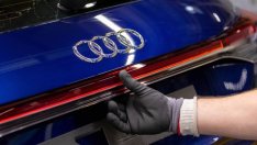Audi съкращава производството в Германия заради недостига на части