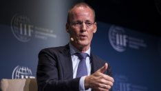Клаас Кнот първи от ЕЦБ призна възможността за ръст на лихвите с половин пункт