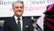 Шефът на Renault Лука де Мео ще наследи като президент на АСЕА Оливер Ципсе