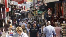 Икономиката на Турция се забавя, но отчита растеж през първото тримесечие