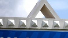 Ръст на печалбата на Wal-Mart за второто тримесечие, спад в продажбите в САЩ