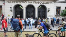 Закани за радикални действия в 40-я ден на протестите