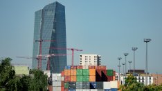 Търговското споразумение между ЕС и САЩ насърчава ЕЦБ в поддържането на стабилни лихви