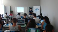 Intel стартира проект, насърчаващ иновативността на учениците