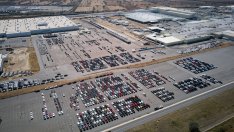 GM търси рентабилност при електромобилите чрез своя верига на доставки за батерии 