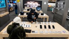 Белият дом изключва смартфоните, компютрите и друга електроника от реципрочните мита