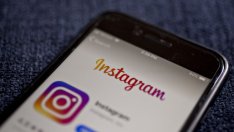 Instagram се извини след изтегляне на плакат на нов филм на Алмодовар
