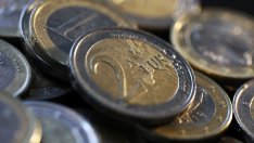 Икономист: Не трябва да се повишават данъците, а да се коригират разходите