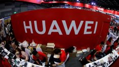 Huawei прогнозира по-слаб от очакваното удар от санкциите на САЩ