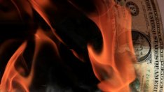 Ще проиграят ли САЩ изключителната привилегия на долара?