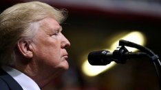 Тръмп: Ако не беше Фед, пазарът щеше да е нагоре с 10 000 пункта