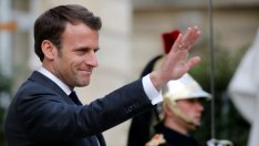 Макрон ще обяви първите мерки за исканията на „жълтите жилетки“