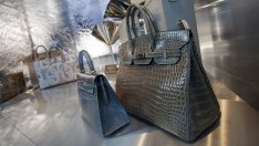 Търсят се: Хора, които да се научат да правят чанти за 22 хил. евро