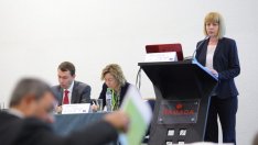 Фандъкова: Водим битка за всяка историческа сграда в София