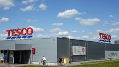 Британските супермаркети се изправят срещу германските дискаунтъри Aldi и Lidl