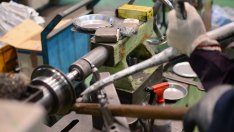 Промишленото производство в България се свива през юни 