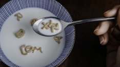 Думата на годината на Oxford описва манипулации със съдържанието в социалните мрежи