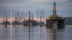 Отминал ли е пикът в търсенето на петрол?