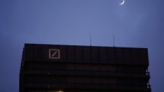 Deutsche Bank се готви да се раздели с Postbank