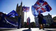 Politico: Преговарящите сключиха сделка за Brexit